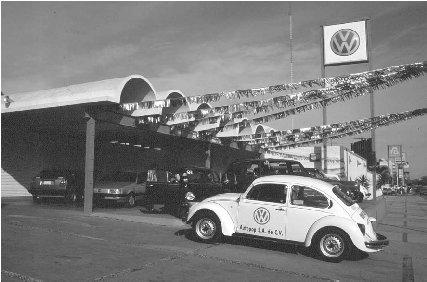 &#x00A9; Suzy Moore/Woodfin Camp This Volkswagen dealership is in the city of Gomez Palacio. Most industrial activity is centered around three cities: the capital, Durango, Gomez Palacio, and Lerdo.