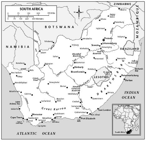 LOCATION: 16°28′ to 32°54′ E; 22°8′ to 34°50′ S. BOUNDARY LENGTHS: Botswana, 1,778 kilometers (1,105 miles); Zimbabwe, 225 kilometers (140 miles); Mozambique, 491 kilometers (305 miles); Swaziland, 449 kilometers (279 miles); total coastline, 2,954 kilometers (1,836 miles); Namibia, 1,078 kilometers (670 miles); Lesotho, 909 kilometers (565 miles). TERRITORIAL SEA LIMIT: 12 miles.