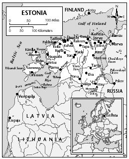 LOCATION: 57°30′ to 59°40′ N; 21°50′ to 28°10′ E. BOUNDARY LENGTHS: Latvia, 339 kilometers (211 miles); Russia, 294 kilometers (183 miles); total coastline, 3,794 kilometers (2,358 miles). Territorial Sea Limits: 12 miles.