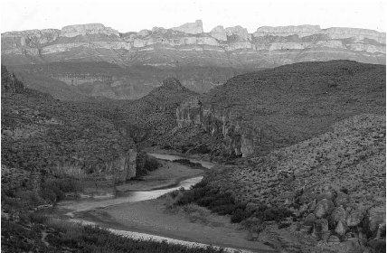 © Robert Frerck/Woodfin Camp The Río Bravo (or Río Bravo del Norte) separates the northern tip of Nuevo León from the US state of Texas. This river is known as the Río Grande in the United States.
